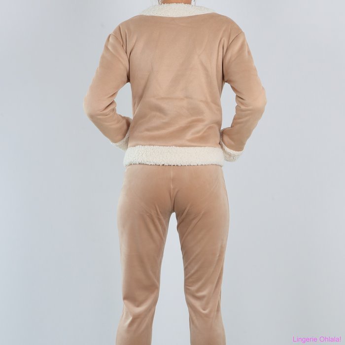 Lords and Lilies Homewear Huispak (Off White/Camel Brown)
