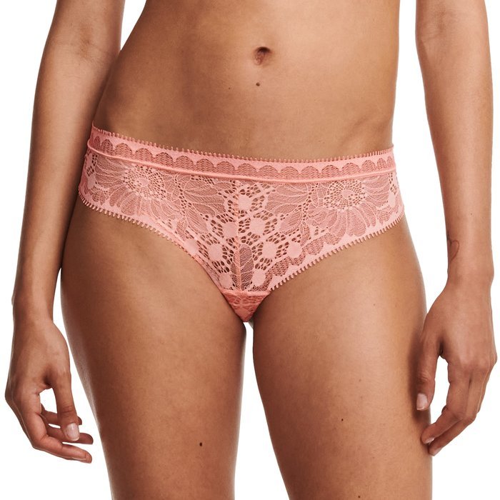 Chantelle Day to night String (Candlelight Peach)