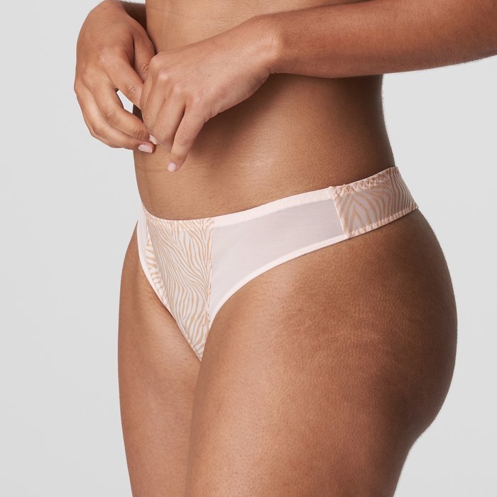PrimaDonna Twist Avellino String (Pearly Pink)
