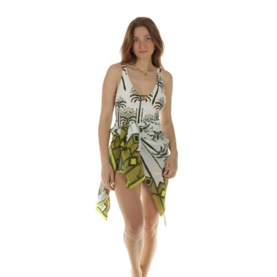 Beachlook 10: Olive Beach Vibes back