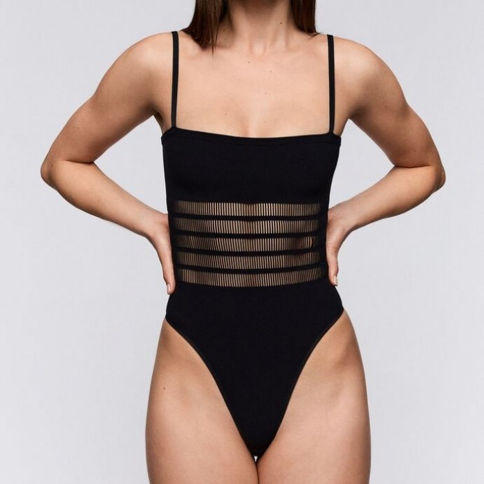 Sarda - Sexy, jong & zelfvertrouwen voor millennials